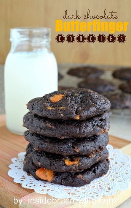 Dark Chocolate Butterfinger Cookies | Inside BruCrew Life - soft, dark chocolate cookies filled with plenty of #Butterfinger candy bar chunks